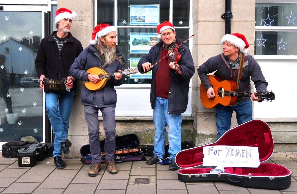 Sir Dancelot raising funds for victims of war in Yemen, Christmas 2018